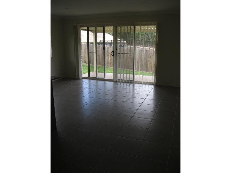 1 Neptune  Cres, Brassall QLD 4305