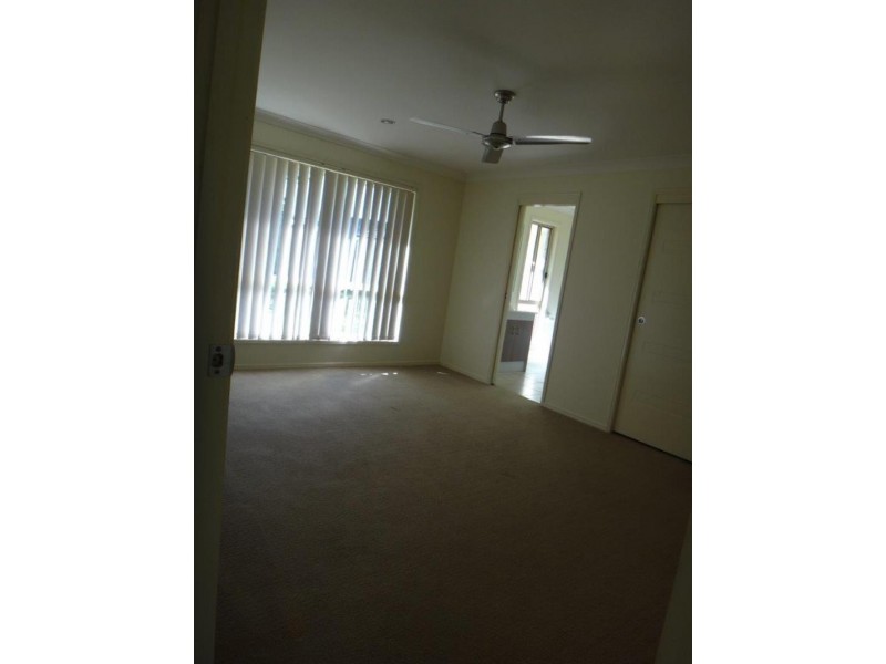 14 Lukin Ct, Brassall QLD 4305