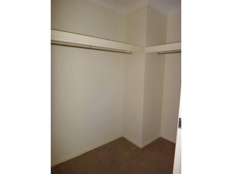 14 Lukin Ct, Brassall QLD 4305