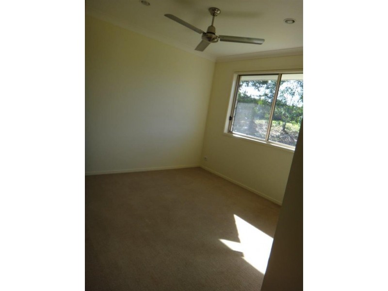 14 Lukin Ct, Brassall QLD 4305