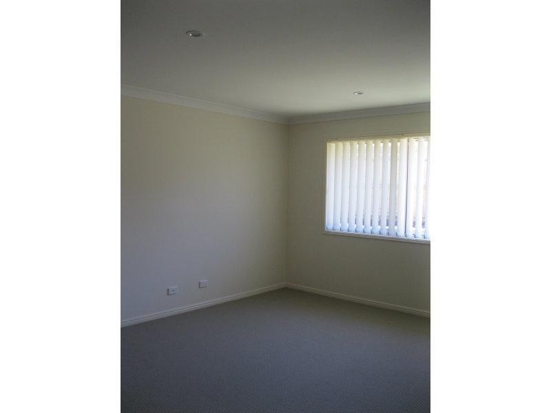 7 Neptune  Cres, Brassall QLD 4305