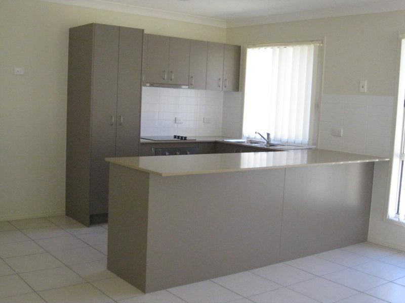 2 Atlantic Dr, Brassall QLD 4305