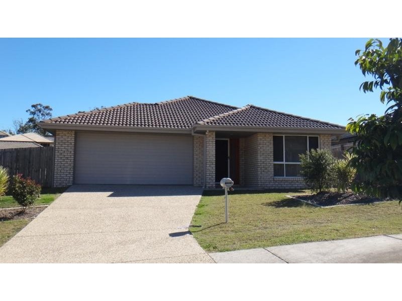 8 Friendship  Pl, Brassall QLD 4305