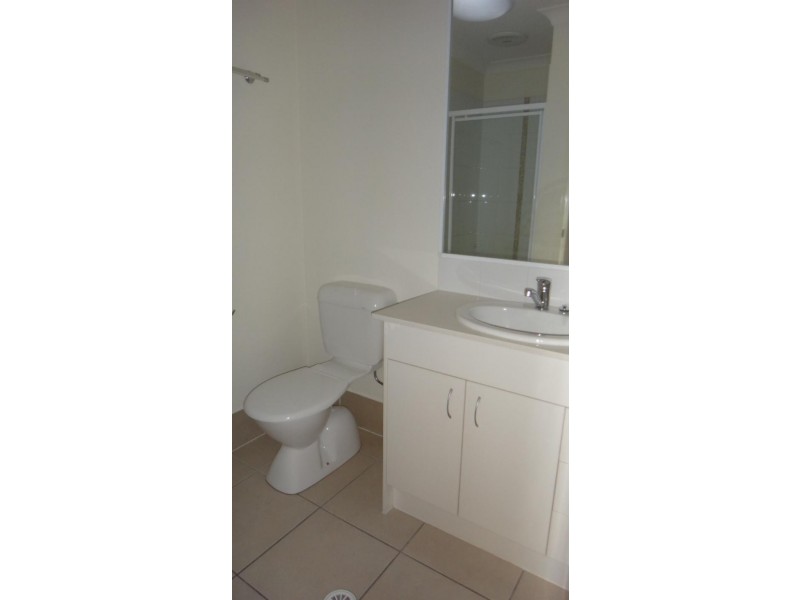 8 Friendship  Pl, Brassall QLD 4305