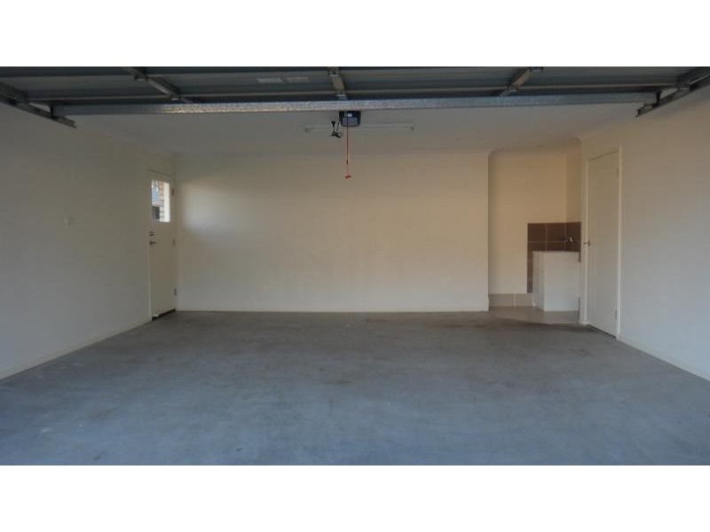 8 Friendship  Pl, Brassall QLD 4305