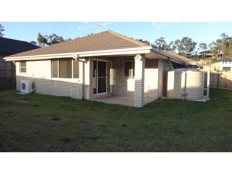 8 Friendship  Pl, Brassall QLD 4305