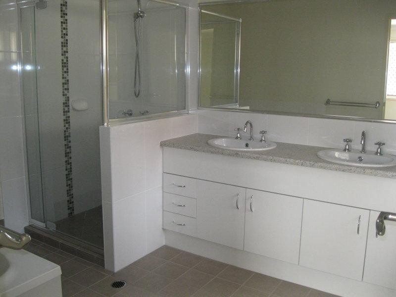 23/21B Hunter  St, Brassall QLD 4305