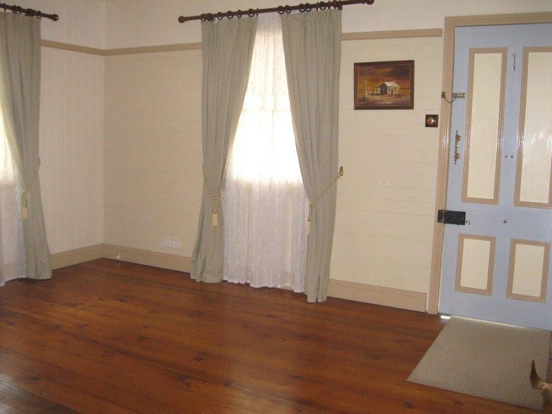 67 Pine Mountain  Rd, North Ipswich QLD 4305