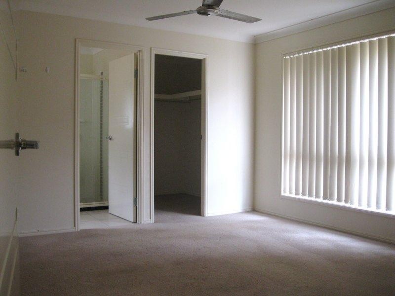 79 Dornoch Cres, Raceview QLD 4305