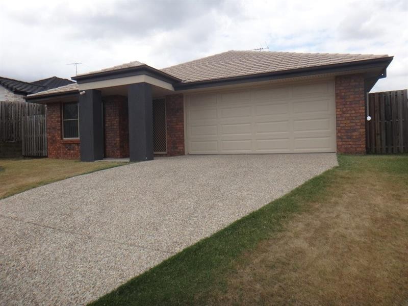 15 Staaten  St, Brassall QLD 4305