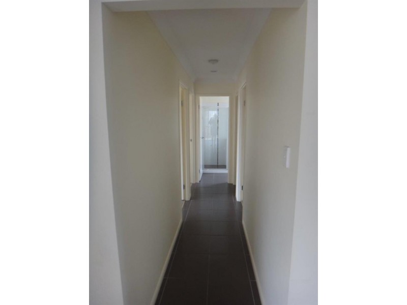 15 Staaten  St, Brassall QLD 4305