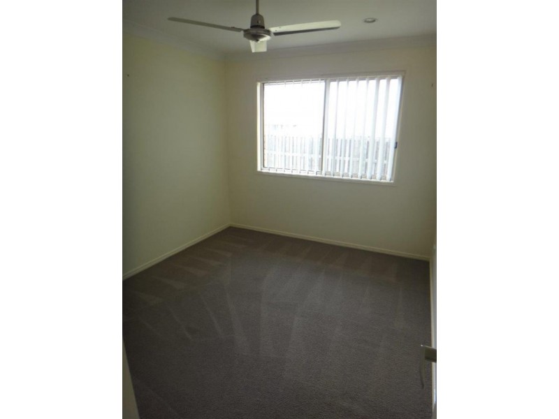 15 Staaten  St, Brassall QLD 4305