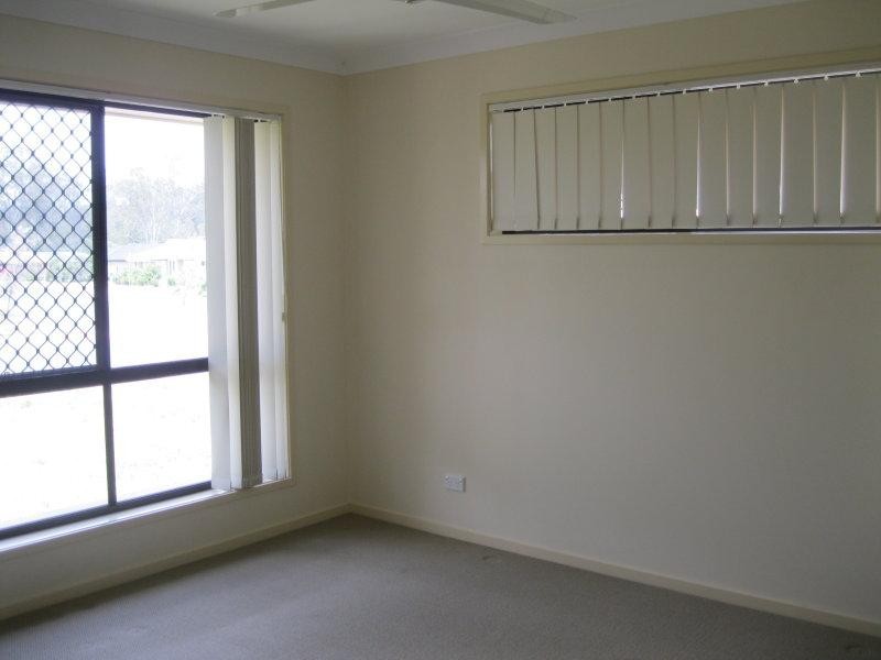 35 Tindle St, Redbank Plains QLD 4301
