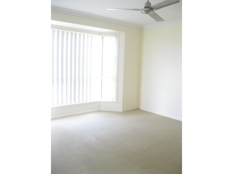 35 Aramac St, Brassall QLD 4305