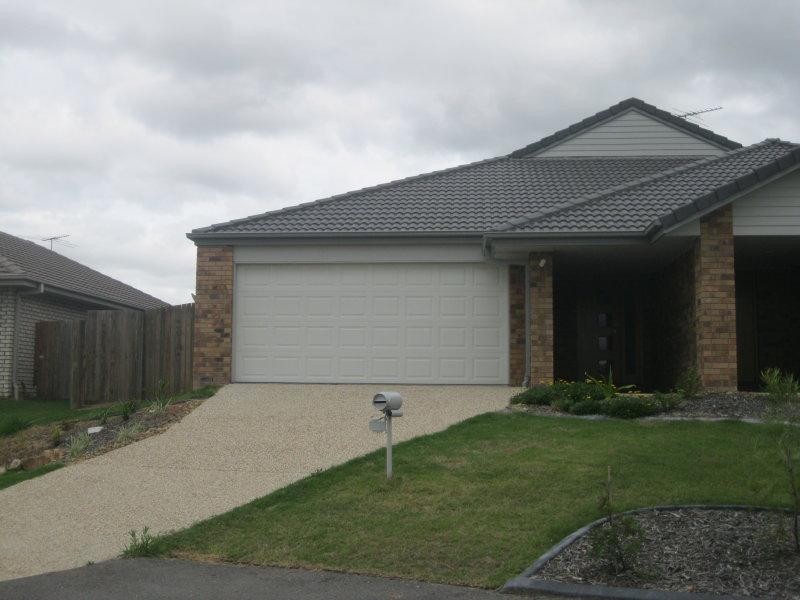 1/20 Tunstall  Way, Brassall QLD 4305