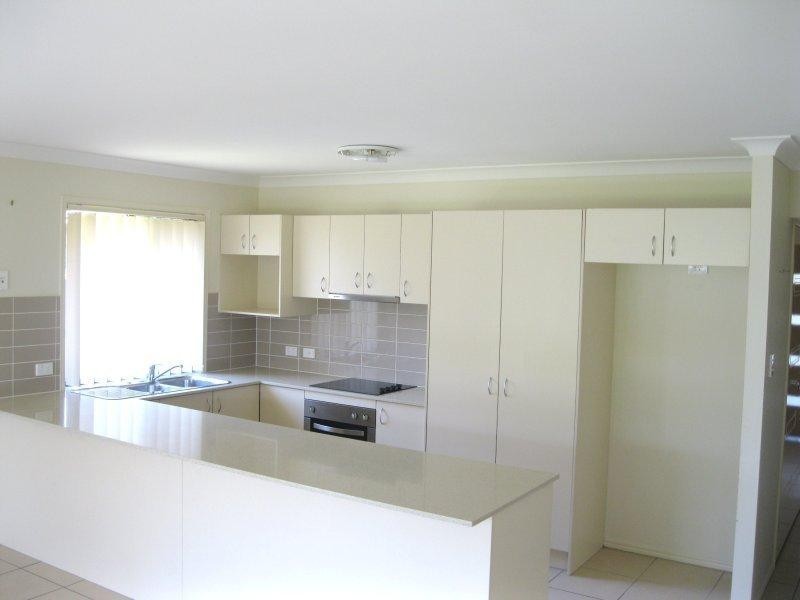 38 Pencarrow Ct, Raceview QLD 4305