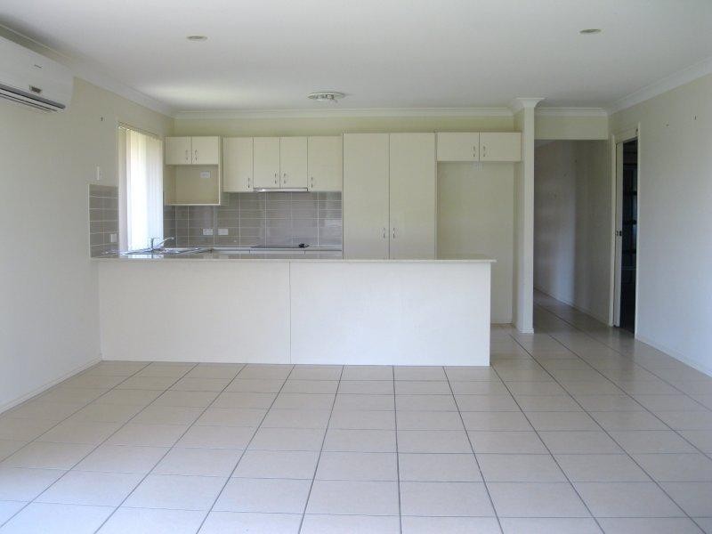38 Pencarrow Ct, Raceview QLD 4305