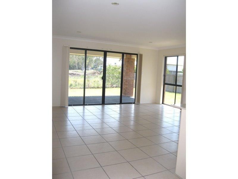 38 Pencarrow Ct, Raceview QLD 4305