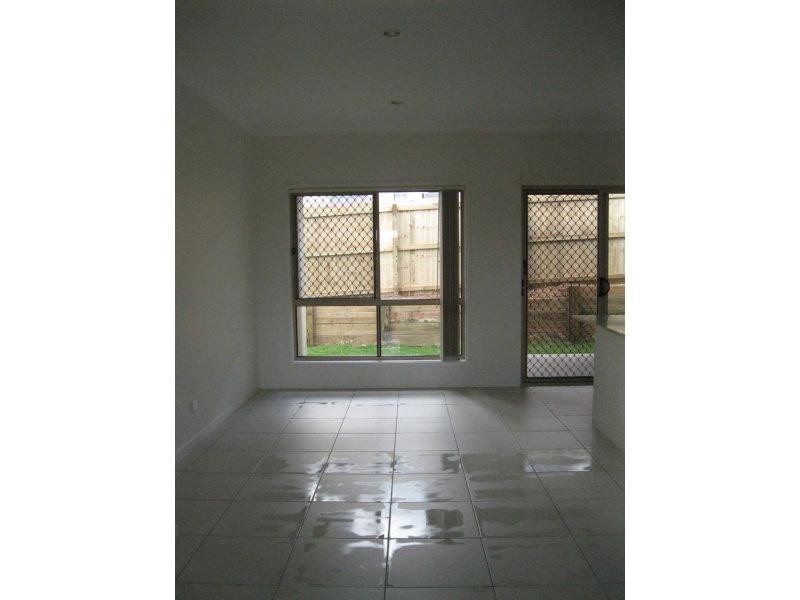 34 Laguna   Cres, Springfield Lakes QLD 4300