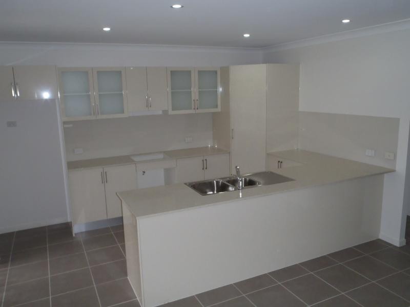 103 Honeywood Dr, Fernvale QLD 4306