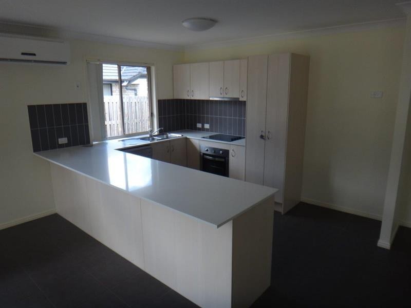 27 Aramac  St, Brassall QLD 4305