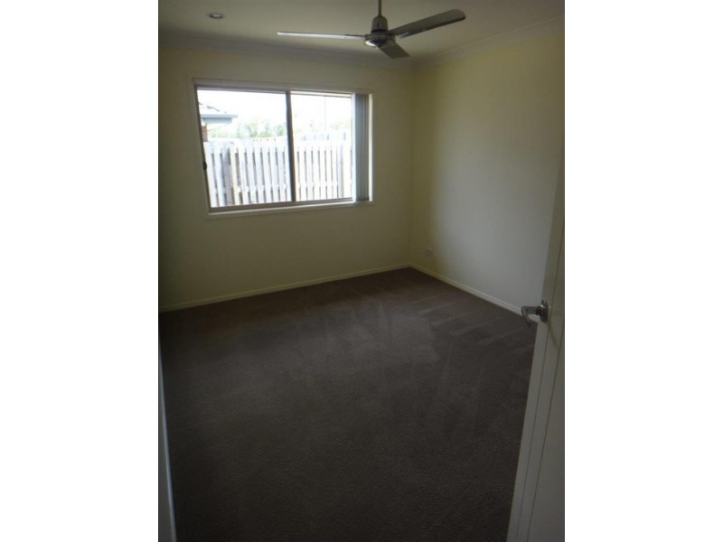 27 Aramac  St, Brassall QLD 4305