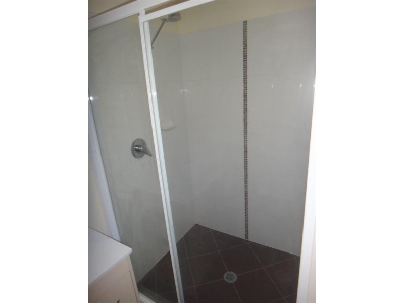 27 Aramac  St, Brassall QLD 4305