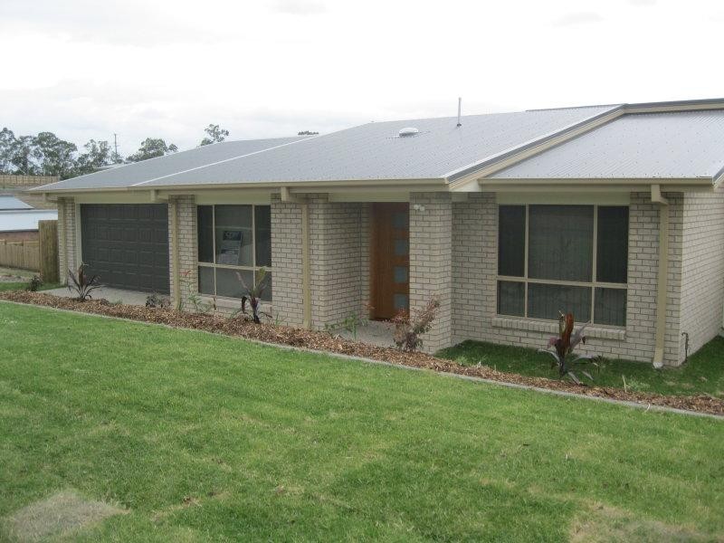 7 Sovereign  Cl, Brassall QLD 4305