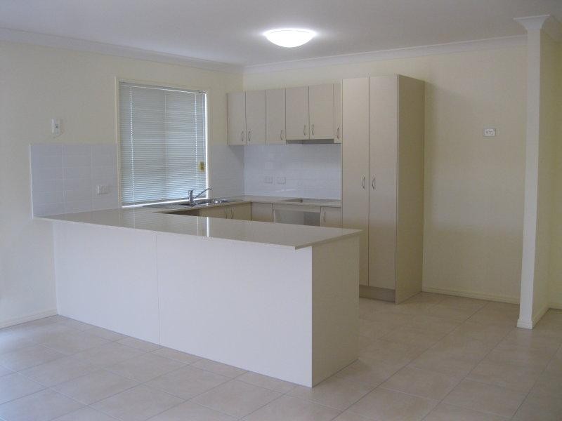 7 Sovereign  Cl, Brassall QLD 4305