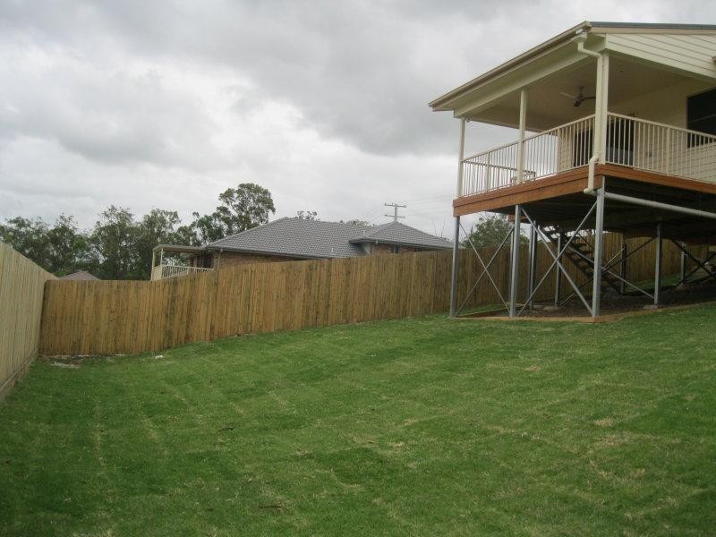 7 Sovereign  Cl, Brassall QLD 4305