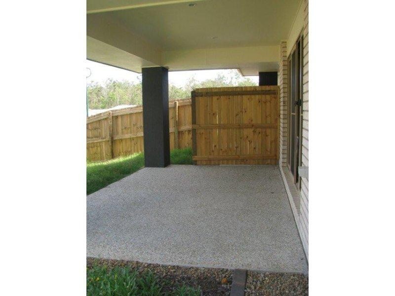 1/8 Belle Ct, Redbank QLD 4301