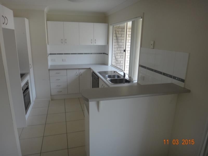 8 Casement   Ct, Collingwood Park QLD 4301