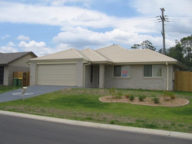 31 Maller Street Cres, Redbank Plains QLD 4301