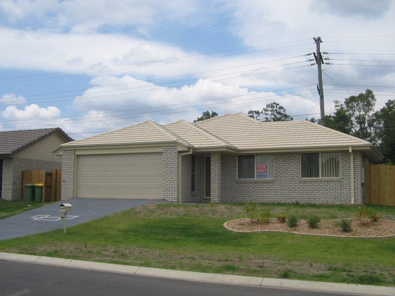 31 Maller Street Cres, Redbank Plains QLD 4301