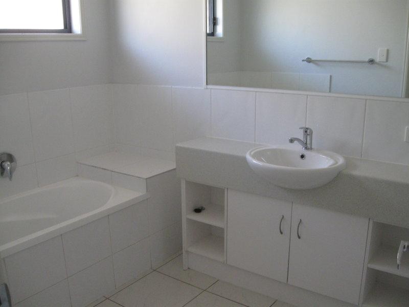 39 Maller   St, Redbank Plains QLD 4301