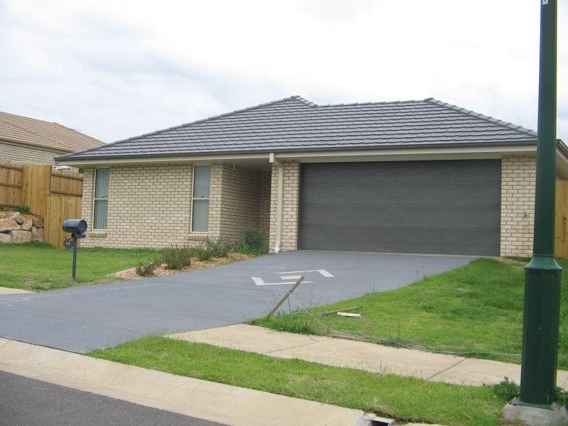 46 Knight St, Redbank Plains QLD 4301