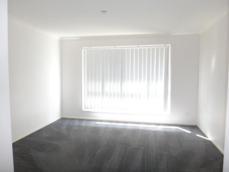 5 Dornoch  Cres, Raceview QLD 4305