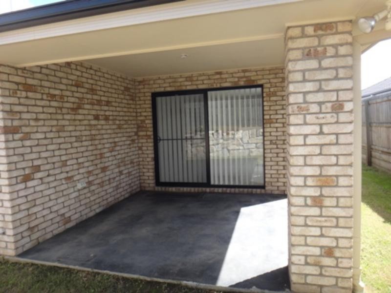 5 Dornoch  Cres, Raceview QLD 4305
