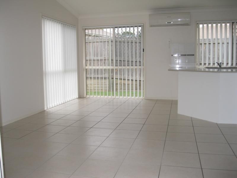 16 Neumann  Pl, Leichhardt QLD 4305