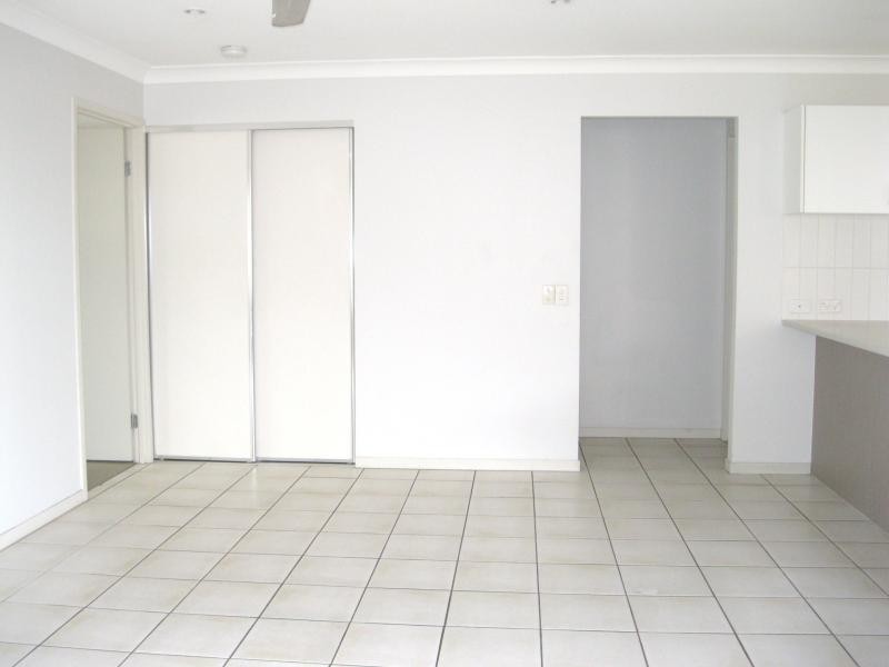 31 Scottsdale St, Raceview QLD 4305