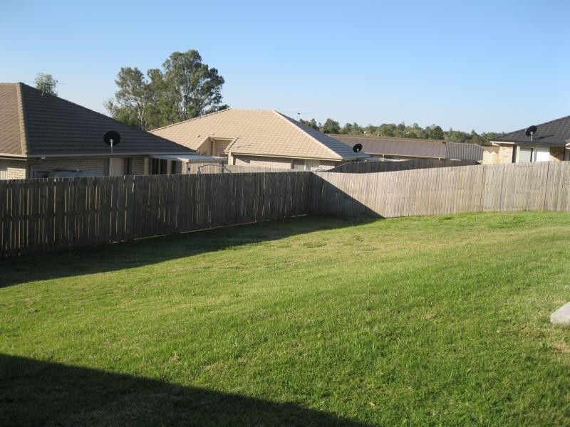 84 Avon  St, Leichhardt QLD 4305