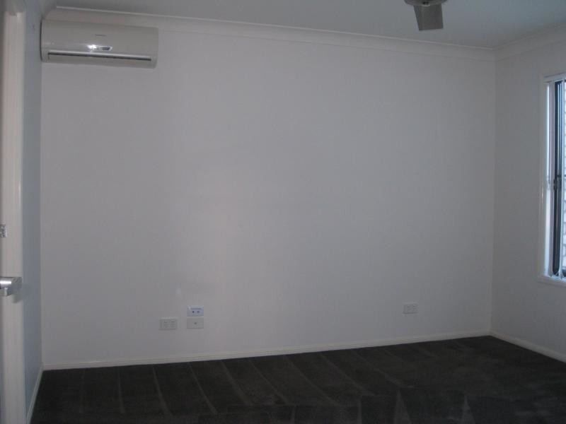 33 Dornoch  Cres, Raceview QLD 4305