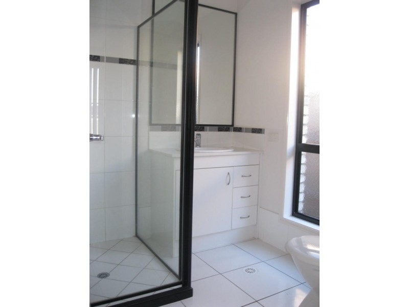 33 Dornoch  Cres, Raceview QLD 4305