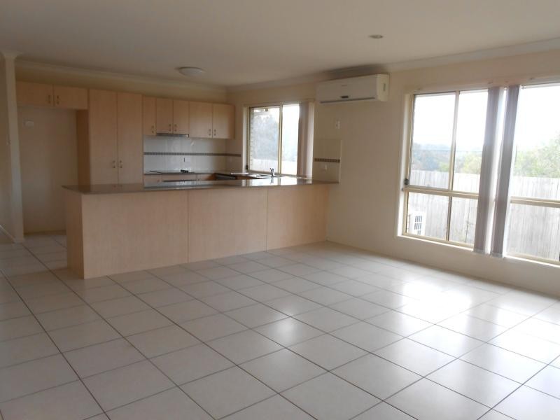 17 Neumann Pl, Leichhardt QLD 4305