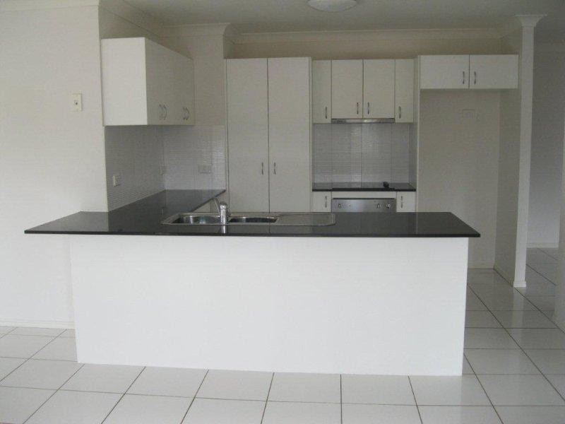 42 McCorry  Dr, Collingwood Park QLD 4301