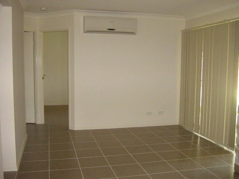 73 McCorry Dr, Collingwood Park QLD 4301