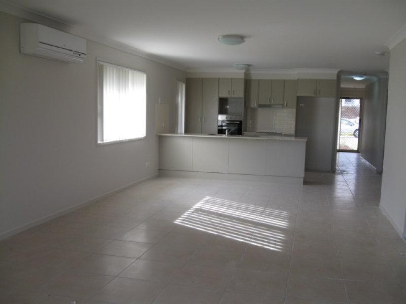 31 Rasmussen Ct, Redbank Plains QLD 4301