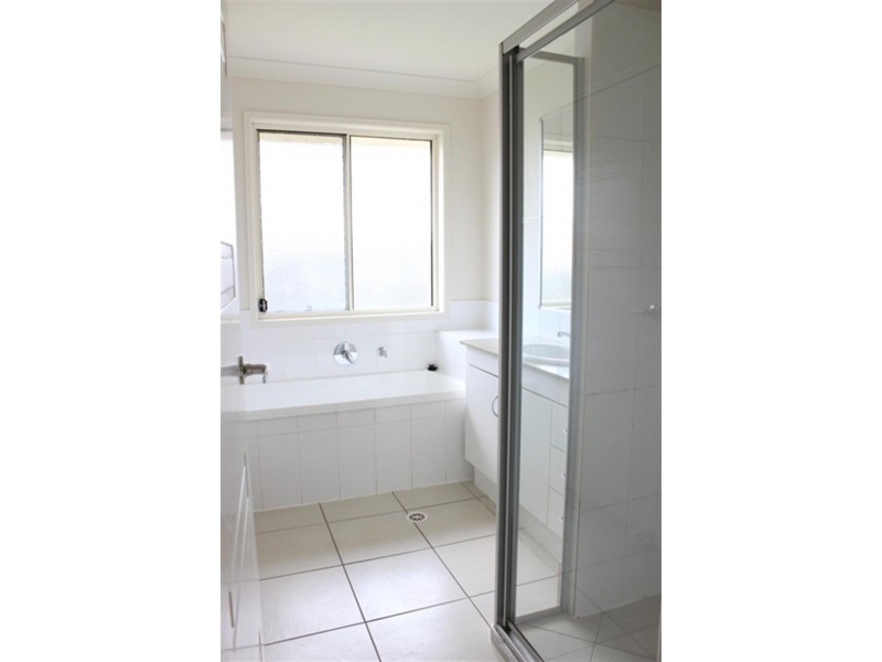 44 McCorry Dr, Collingwood Park QLD 4301