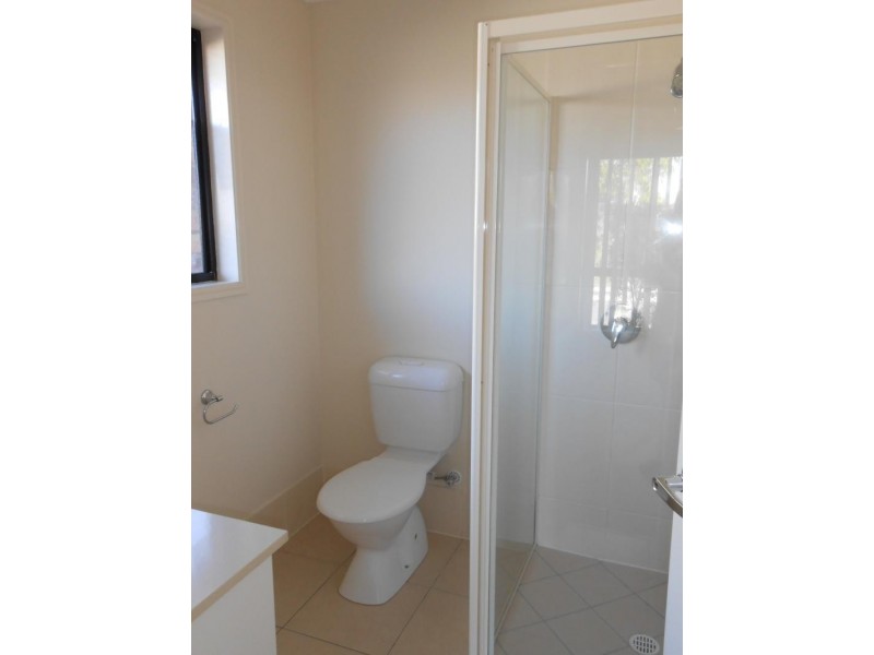 18 Pencarrow  Ct, Raceview QLD 4305