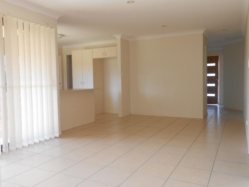 18 Pencarrow  Ct, Raceview QLD 4305